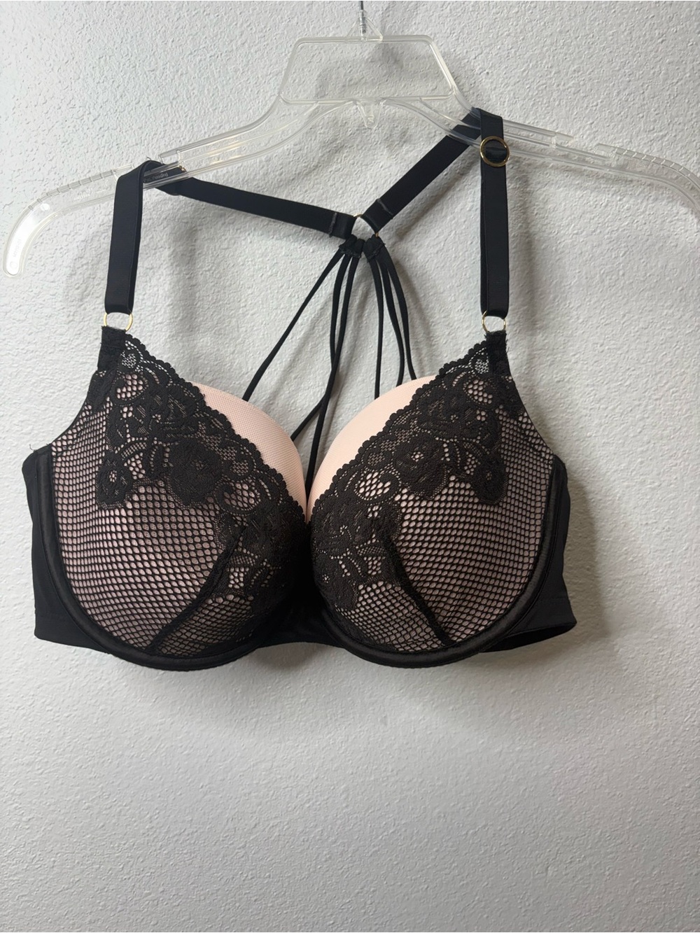 Cacique Size 44D Underwire Bra